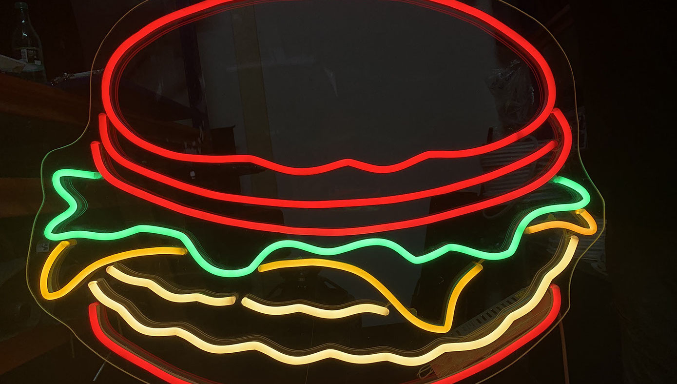 Letrero neón para negocio